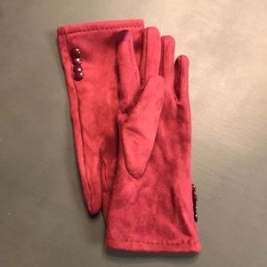 Maroon Gloves